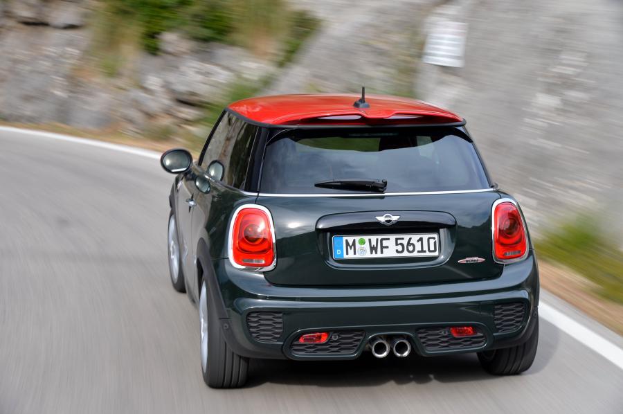  Mini Cooper S JCW 2015 года  (фото 16 из 30)